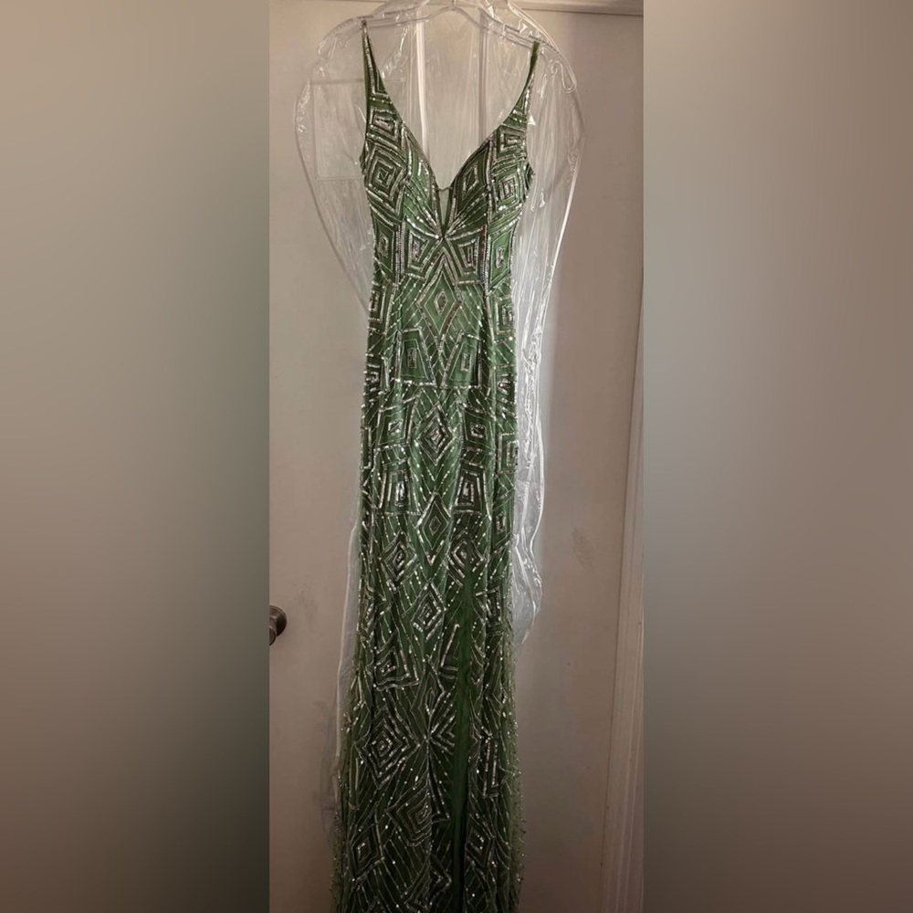 Elegant Green Geometric Prom Dress